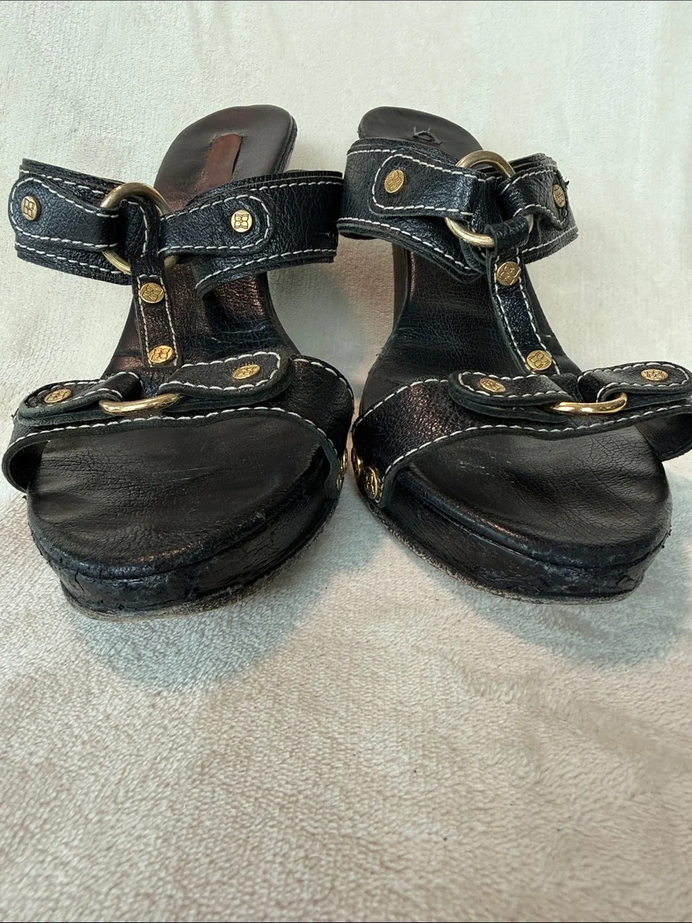 BCBG MAXAZARIA Y2K Black Leather Wedge Sandals, Size 9